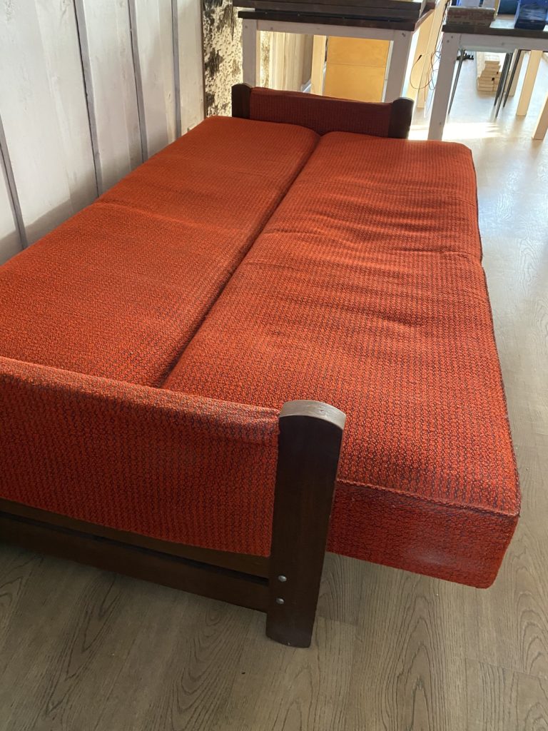 Diivanvoodi polstritöö